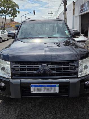 MITSUBISHI PAJERO FULL 3.8 HPE 4X4 V6 24V GASOLINA 4P AUTOMÁTICO MITSUBISHI PAJERO FULL 3.8 HPE 4X4 V6 24V GASOLINA 4P AUTOMÁTICO
